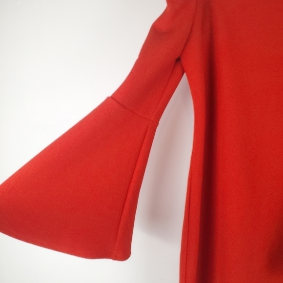 BCBGENERATION Dress Womens Medium Red Off the Shoulder Bell Sleeve Mini‎ Bodycon - Picture 5 of 6
